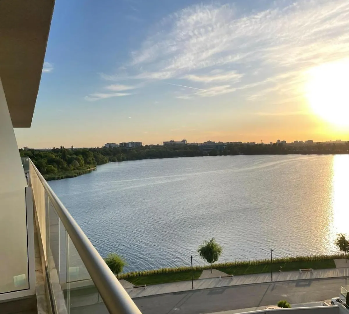 Apartment No 503 Lebada Lake Residence Bucharest